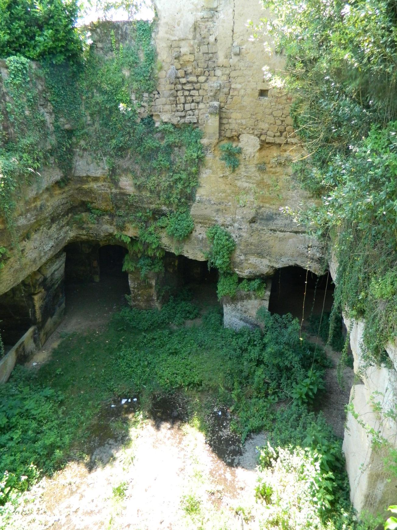 Figure 4 - Carrière sous la ville de Saint-Macaire (© Galey A., BRGM, 2012)