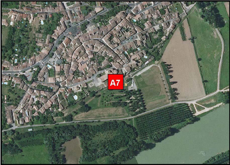 Localisation de l'arrêt "Remparts de la citadelle et lavoirs" (commune de Saint-Macaire)