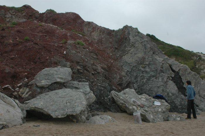 Affleurement de marnes à gypse triasiques (Plage du Pavillon Royal, Bidart)