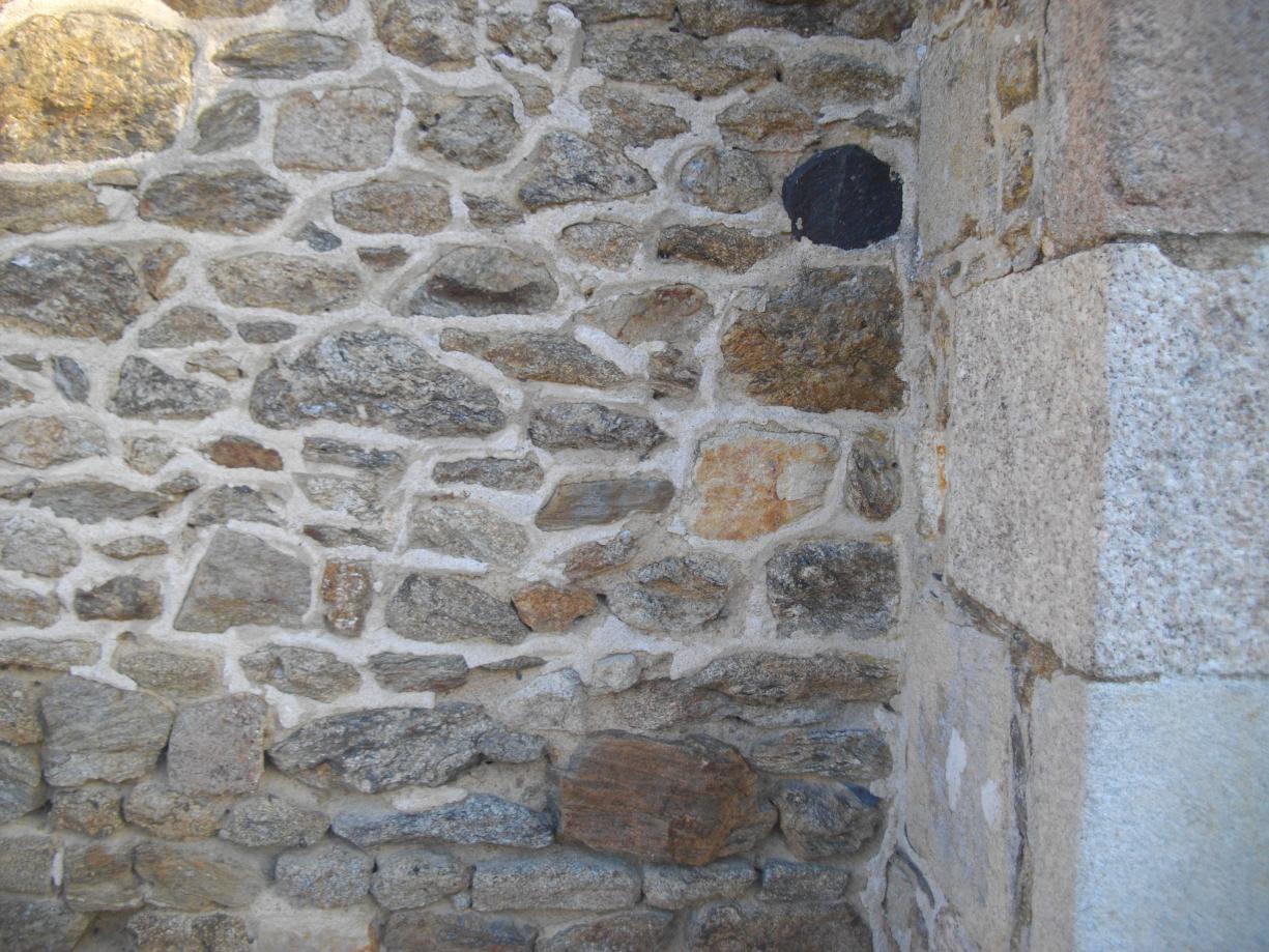 Différentes granularités (taille des minéraux) de deux granites 