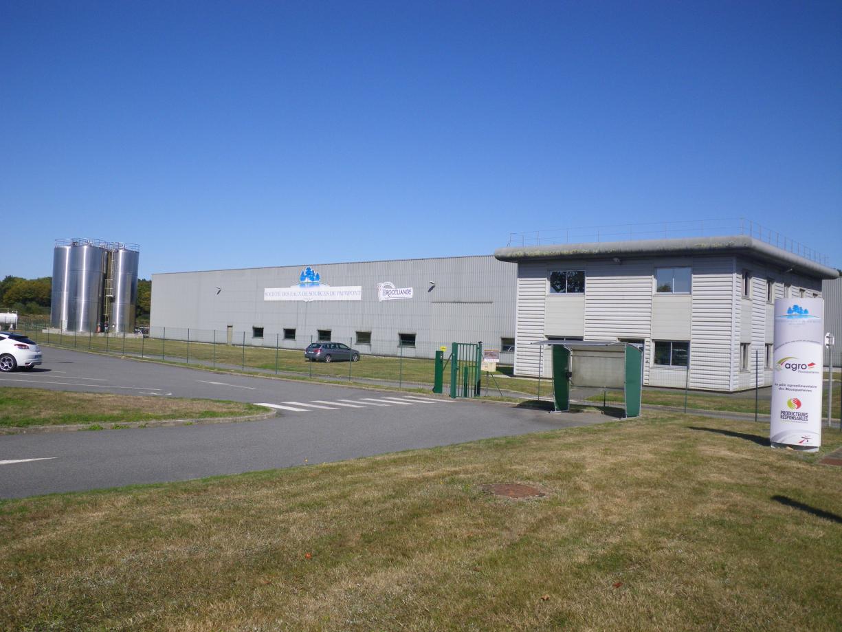 Usine de la Société des eaux de sources de Paimpont