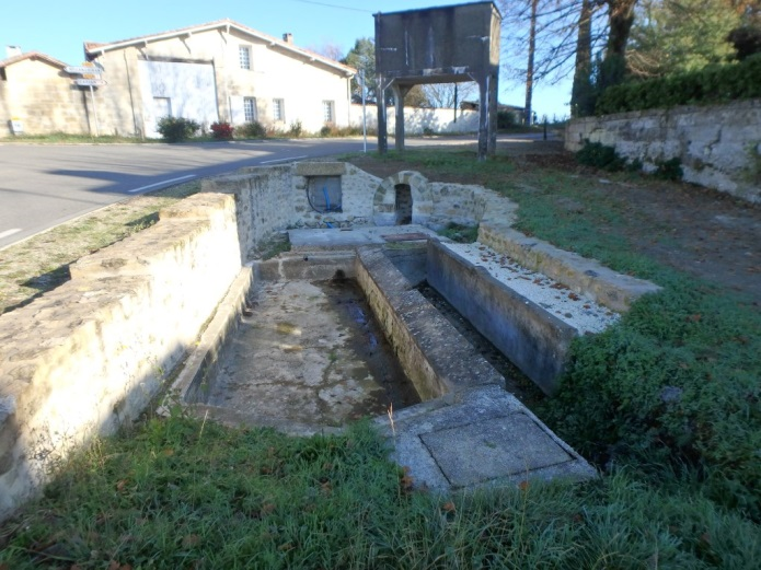 Figure 3 - Ancien lavoir (©Bourbon P., 2017)
