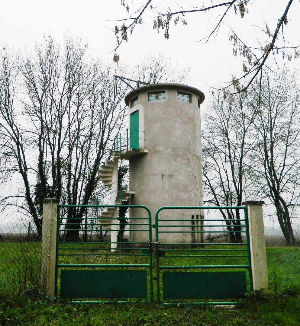 Figure 5 - Station de pompage de Rions (© Galey A., BRGM, 2012)