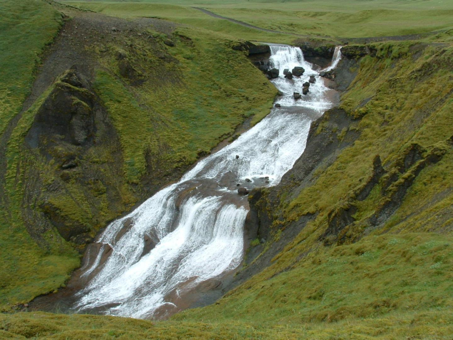 Cascade à proximité d'Hekla